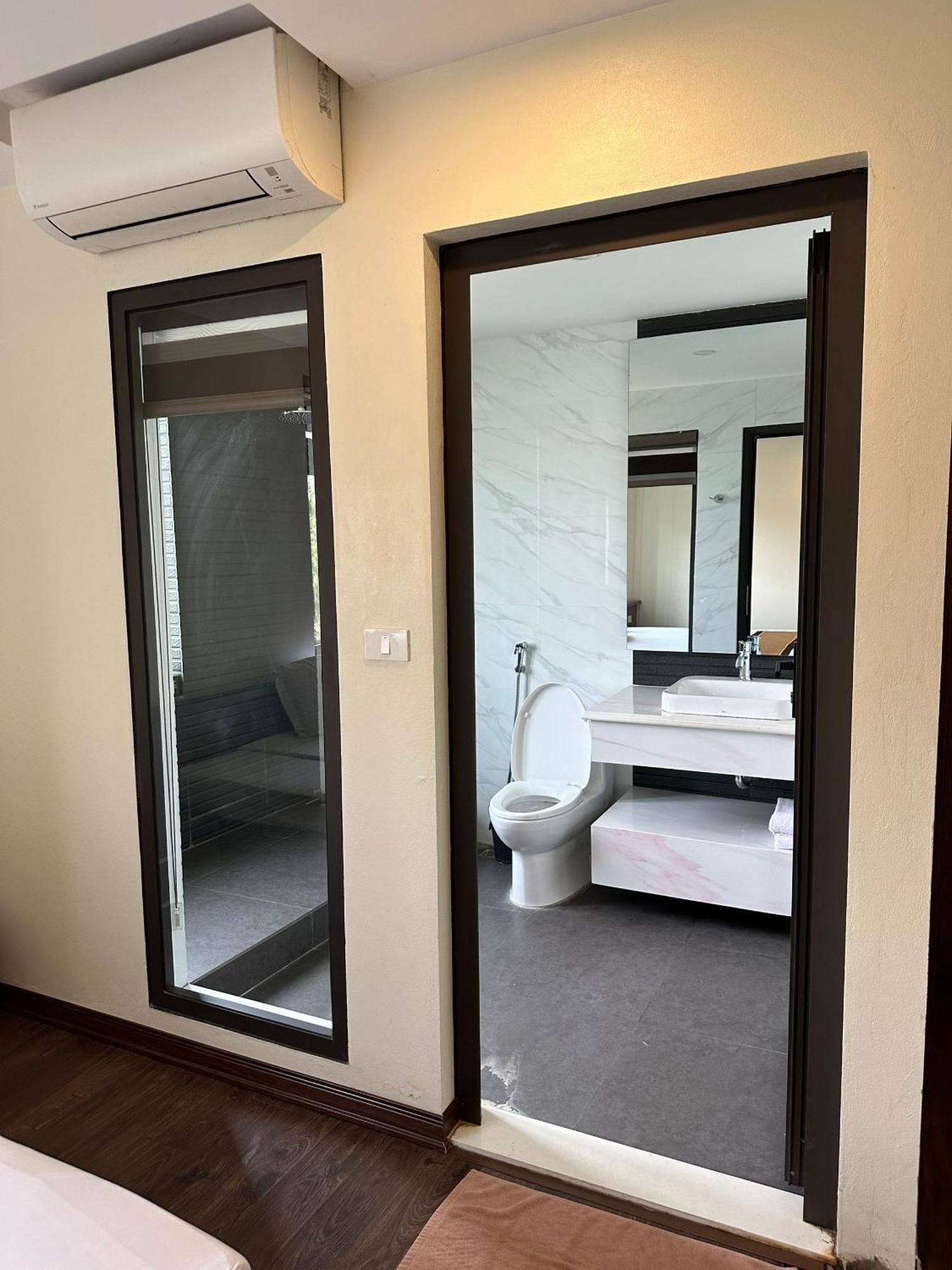 Boston Halong Hotel Ha Long Exterior photo