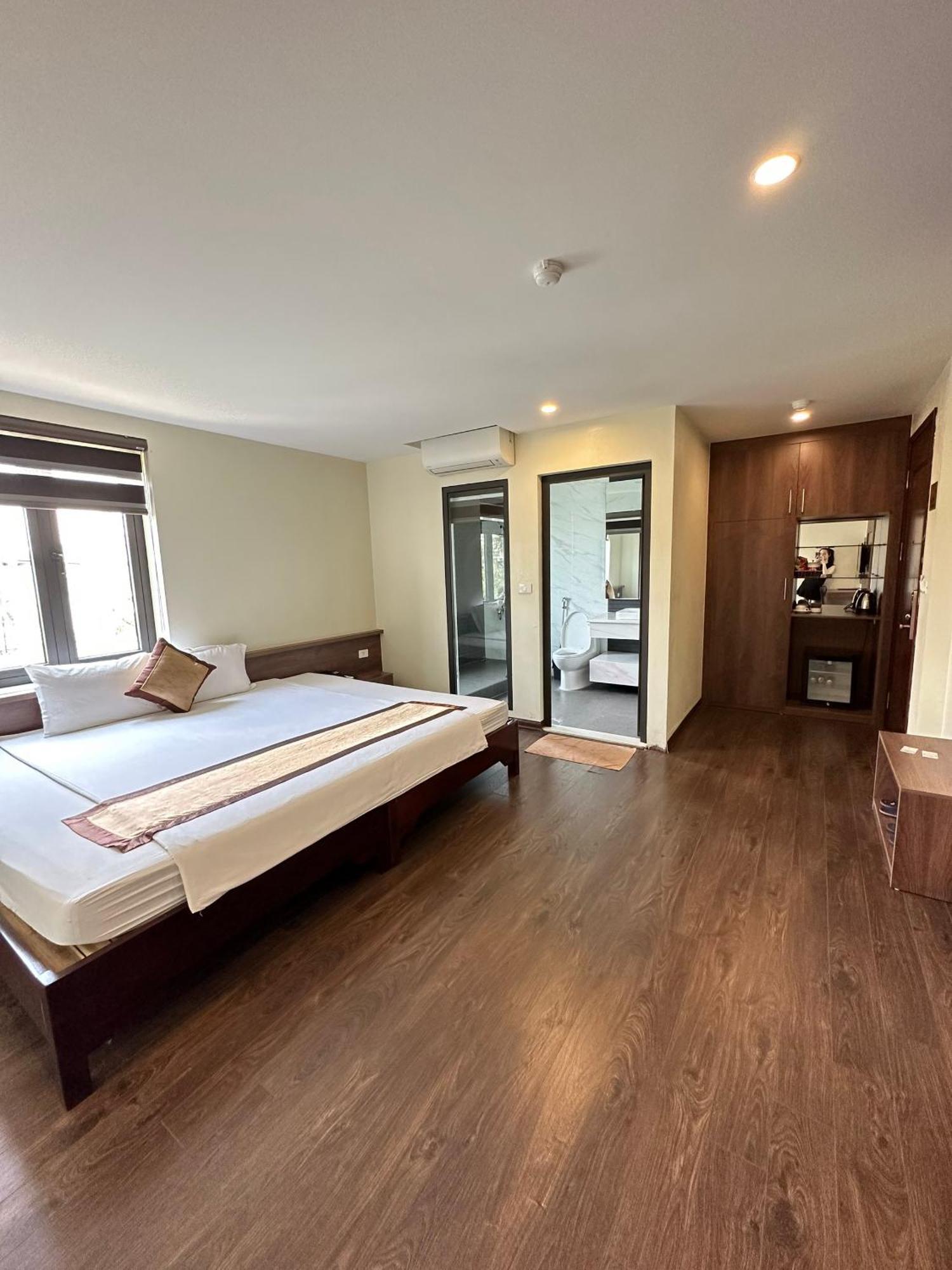 Boston Halong Hotel Ha Long Exterior photo